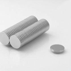 D12*2 YUV. MIKNATIS NEO.